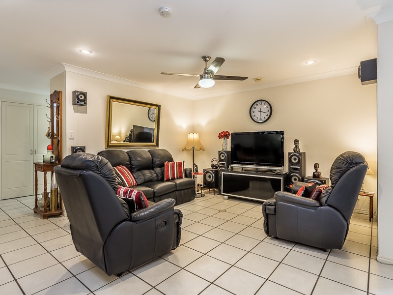 8a MARYBOROUGH TERRACE, Scarborough QLD 4020