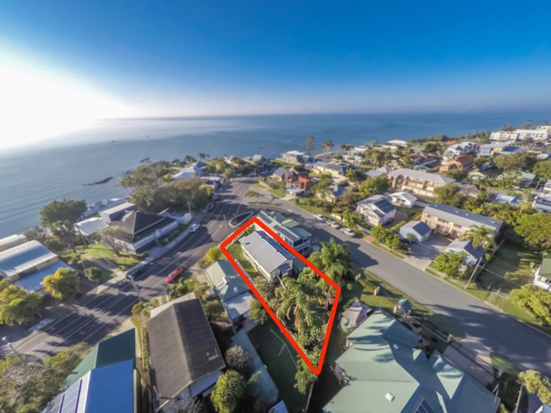 15 WHYTECLIFFE PARADE, Woody Point QLD 4019