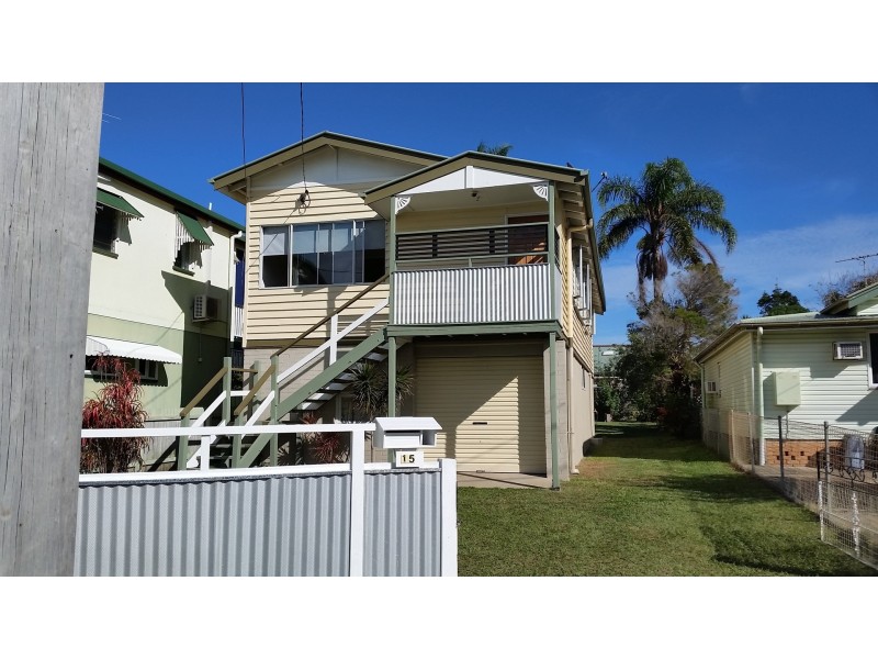 15 WHYTECLIFFE PARADE, Woody Point QLD 4019