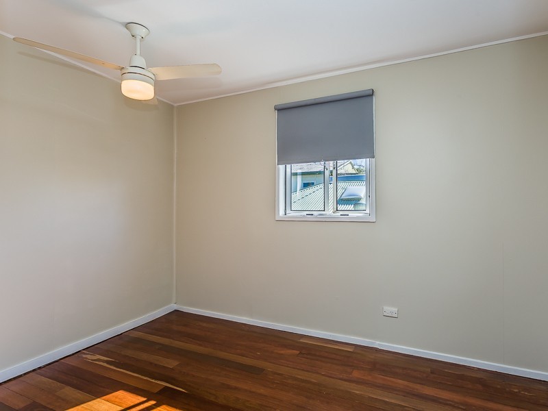 15 WHYTECLIFFE PARADE, Woody Point QLD 4019