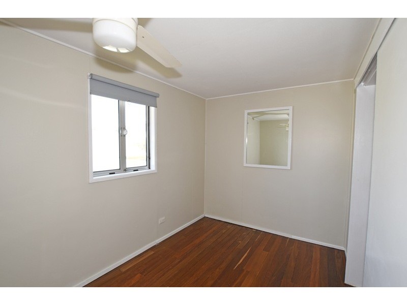 15 WHYTECLIFFE PARADE, Woody Point QLD 4019