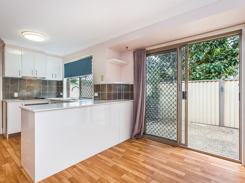2/3 TRAFALGAR DRIVE, Kippa-ring QLD 4021