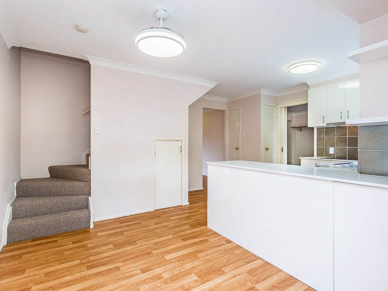 2/3 TRAFALGAR DRIVE, Kippa-ring QLD 4021