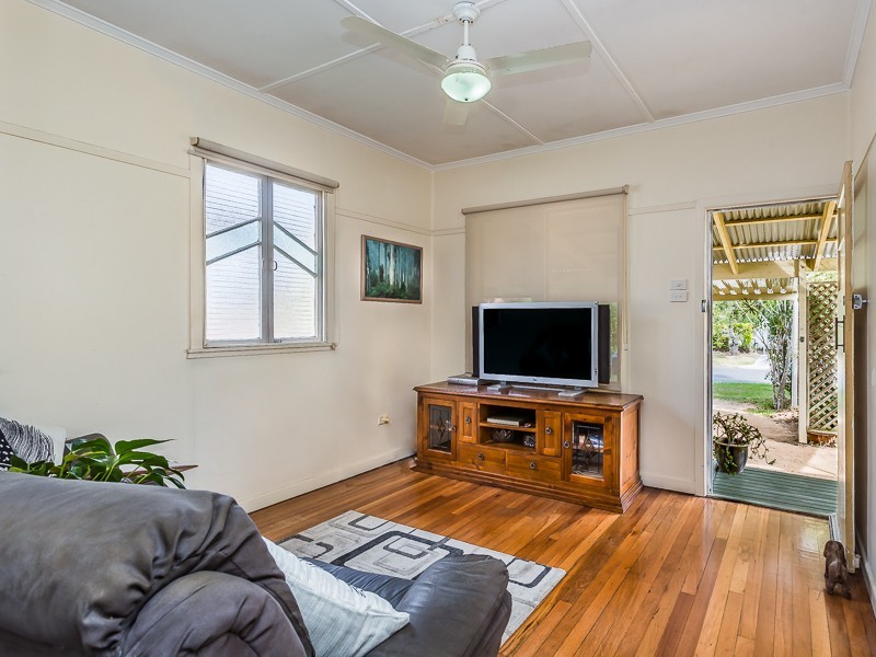 20 FRANK STREET, Scarborough QLD 4020