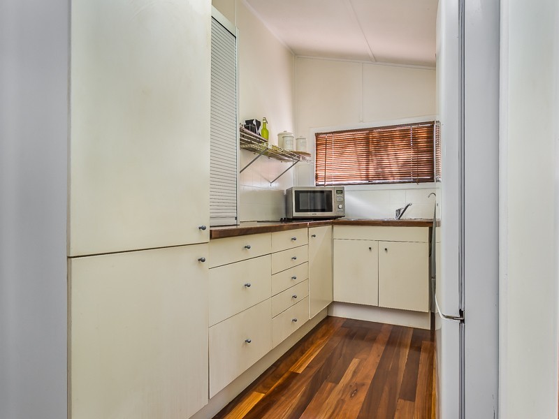 20 FRANK STREET, Scarborough QLD 4020