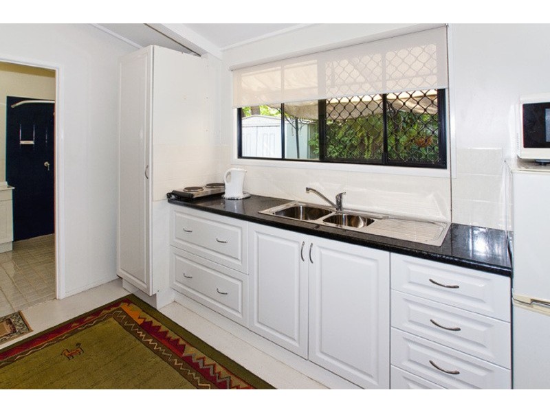 20 FRANK STREET, Scarborough QLD 4020