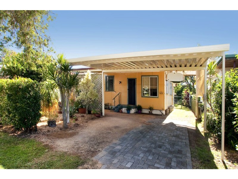 20 FRANK STREET, Scarborough QLD 4020