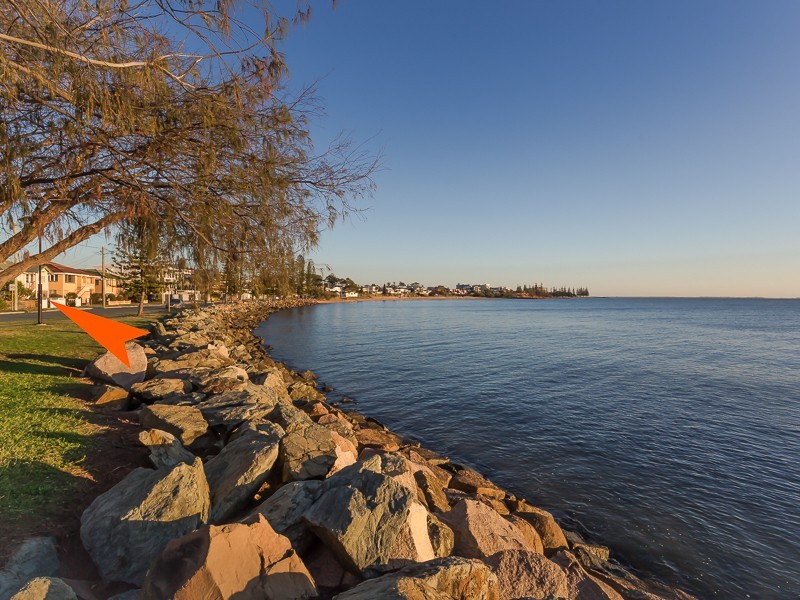 37 FLINDERS PDE, Scarborough QLD 4020