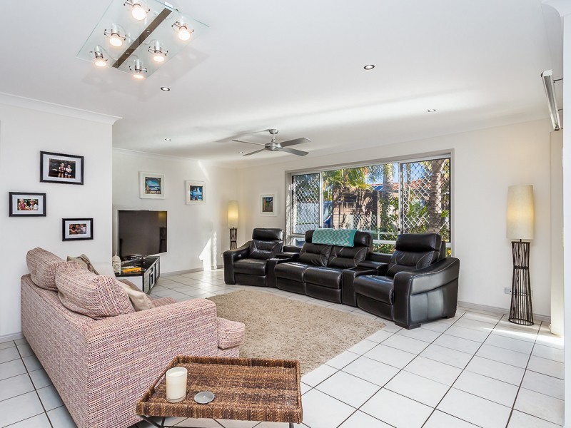 7 INTREPID COURT, Newport QLD 4020