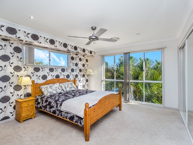 7 INTREPID COURT, Newport QLD 4020
