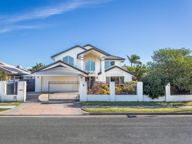 7 INTREPID COURT, Newport QLD 4020