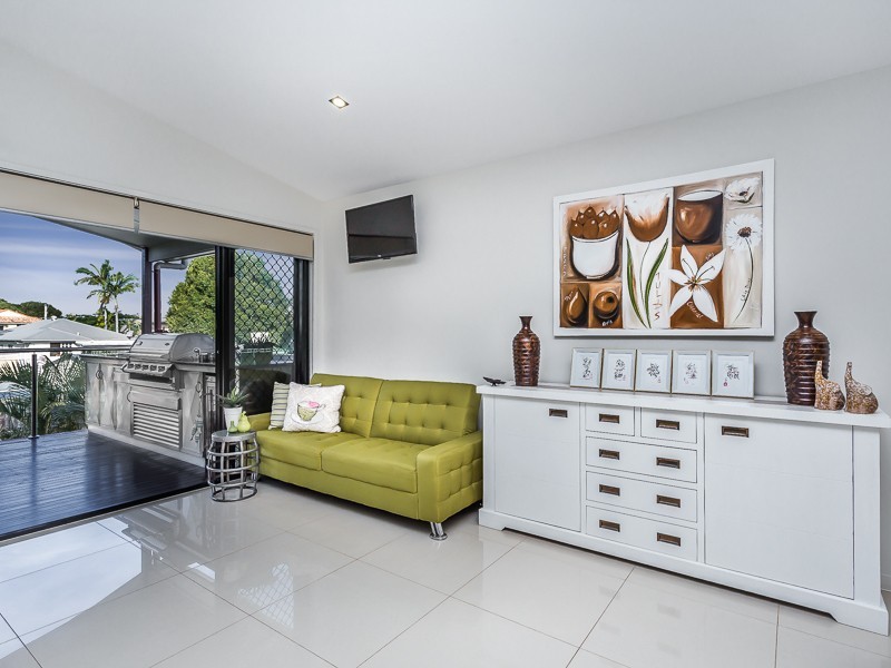 84 SEAVILLE AVE, Scarborough QLD 4020