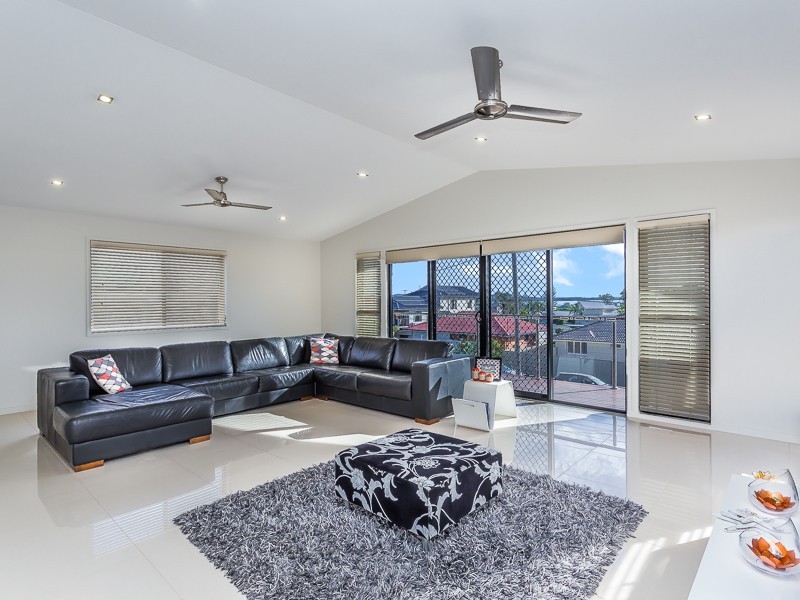 84 SEAVILLE AVE, Scarborough QLD 4020