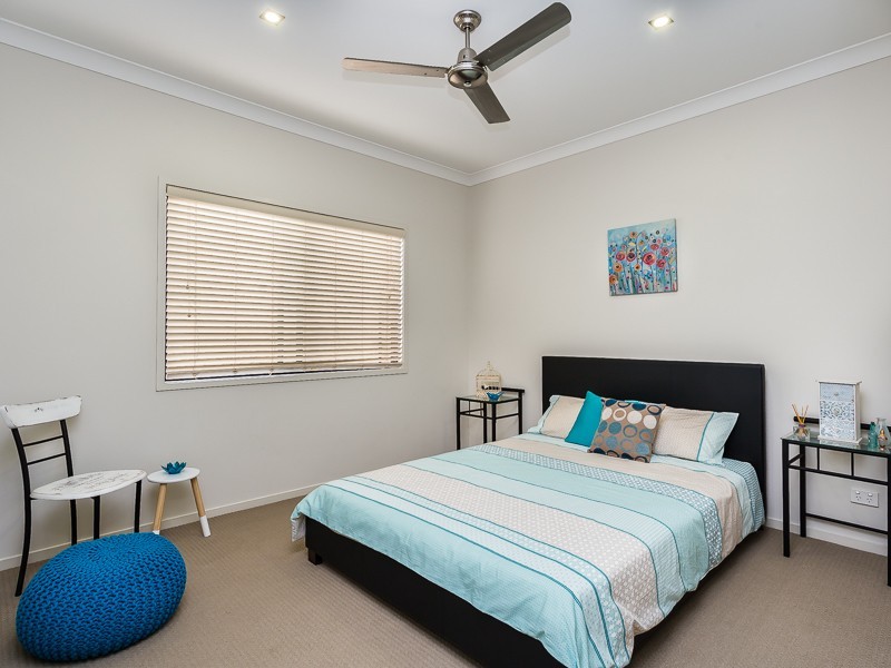 84 SEAVILLE AVE, Scarborough QLD 4020