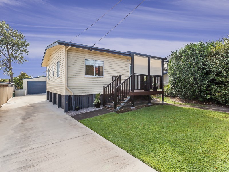 38 PEARL ST, Scarborough QLD 4020