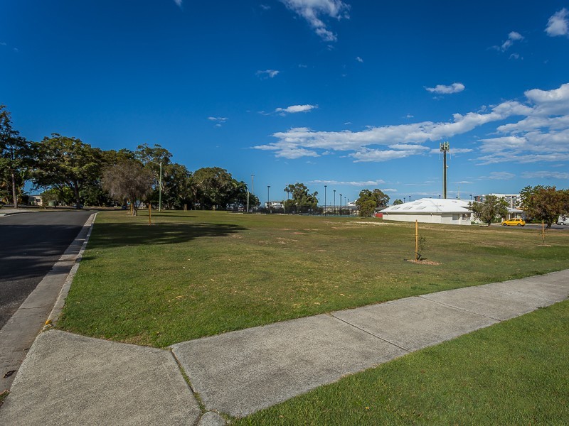 4/22 PORTWOOD ST, Redcliffe QLD 4020