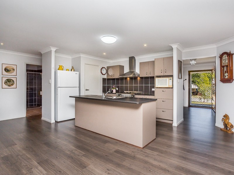 34 LUCAS ST, Scarborough QLD 4020