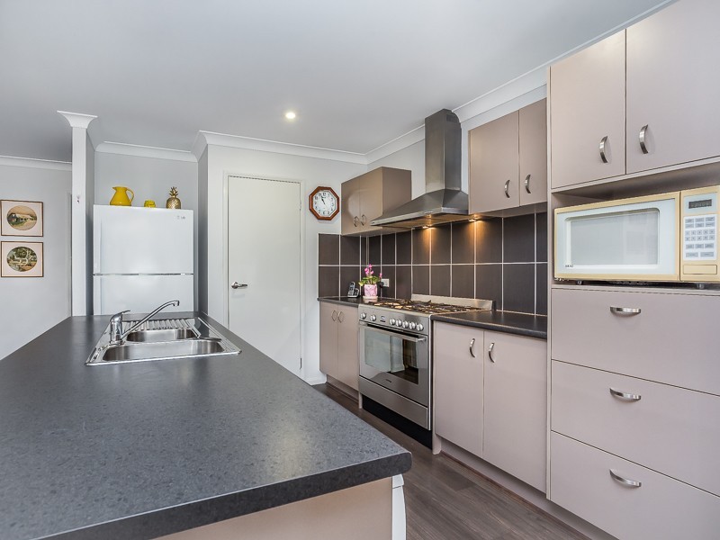 34 LUCAS ST, Scarborough QLD 4020