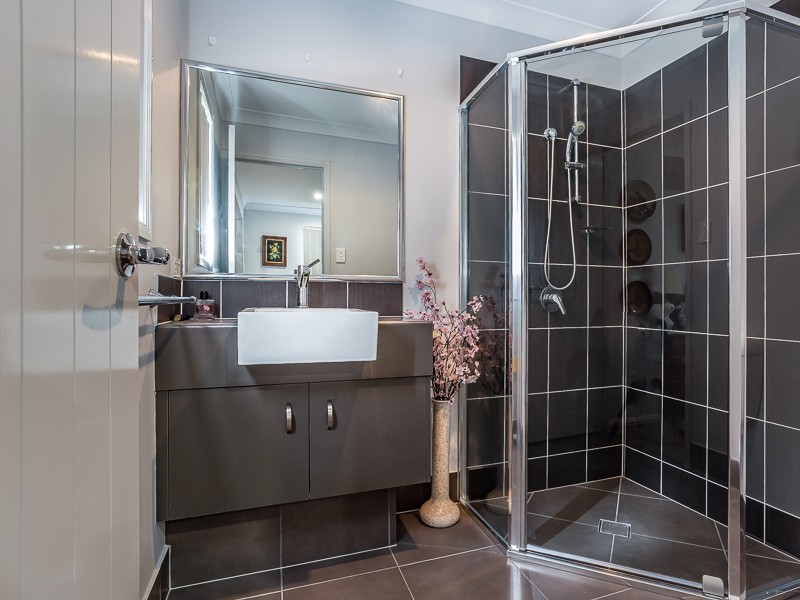 34 LUCAS ST, Scarborough QLD 4020