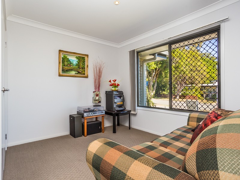 34 LUCAS ST, Scarborough QLD 4020