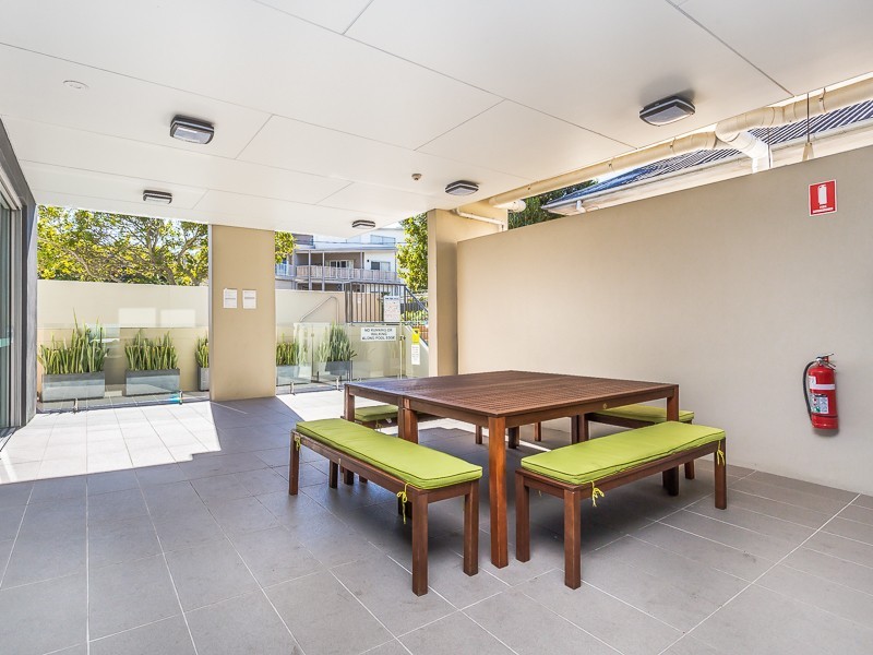 28/80 HORNIBROOK ESP, Clontarf QLD 4019