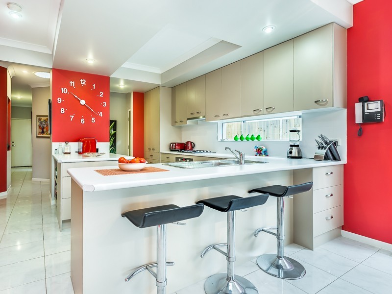 588a OXLEY AVE, Scarborough QLD 4020