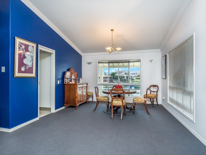 17 CONSTELLATION COURT, Newport QLD 4020