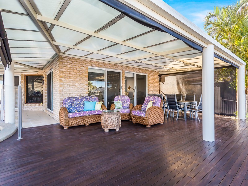 17 CONSTELLATION COURT, Newport QLD 4020
