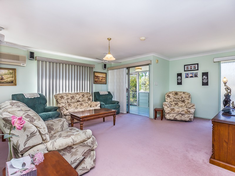 9 KALIMNA DRIVE, Clontarf QLD 4019