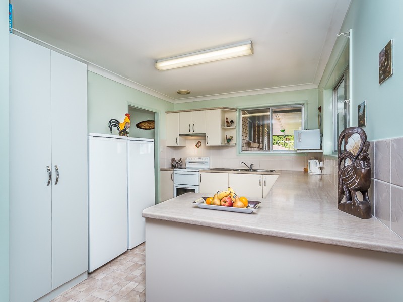 9 KALIMNA DRIVE, Clontarf QLD 4019