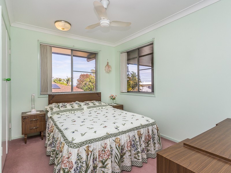 9 KALIMNA DRIVE, Clontarf QLD 4019