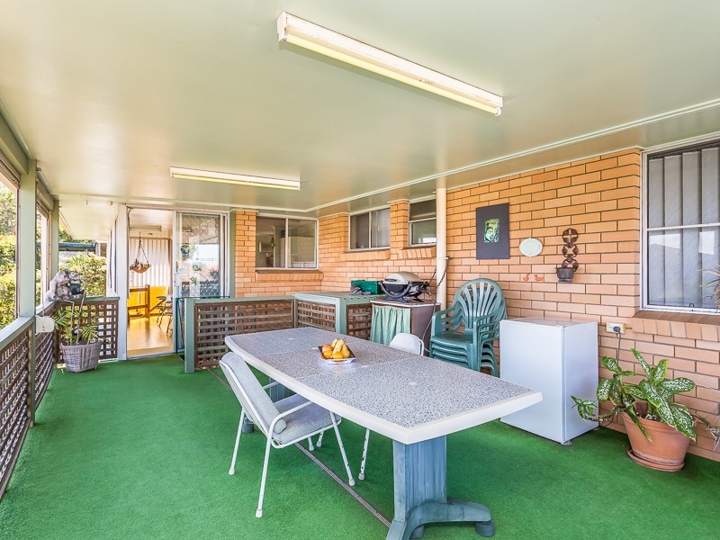 9 KALIMNA DRIVE, Clontarf QLD 4019