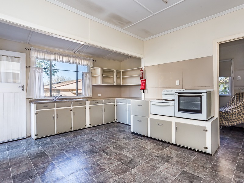 1 DEANS STREET, Clontarf QLD 4019