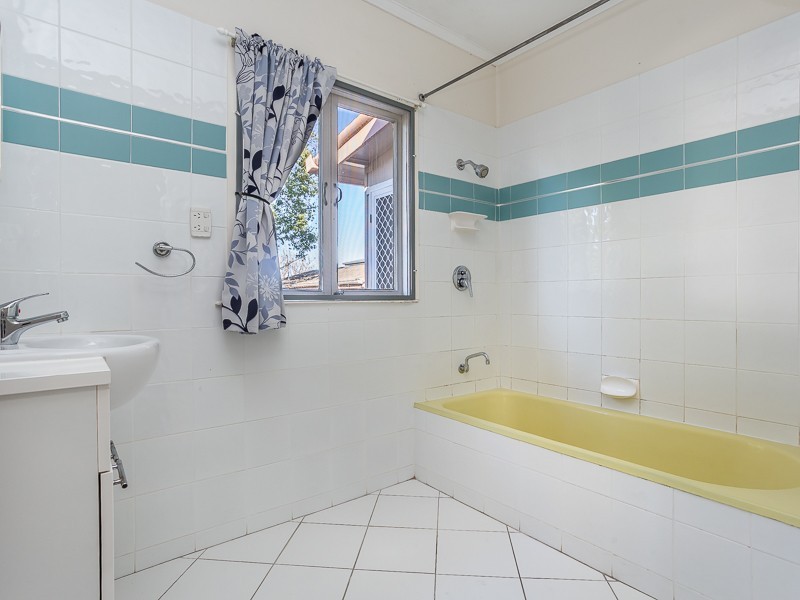 1 DEANS STREET, Clontarf QLD 4019