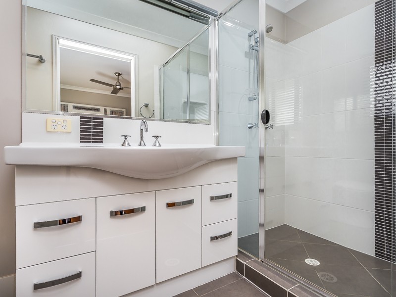 33 TRANQUILITY DRIVE, Rothwell QLD 4022