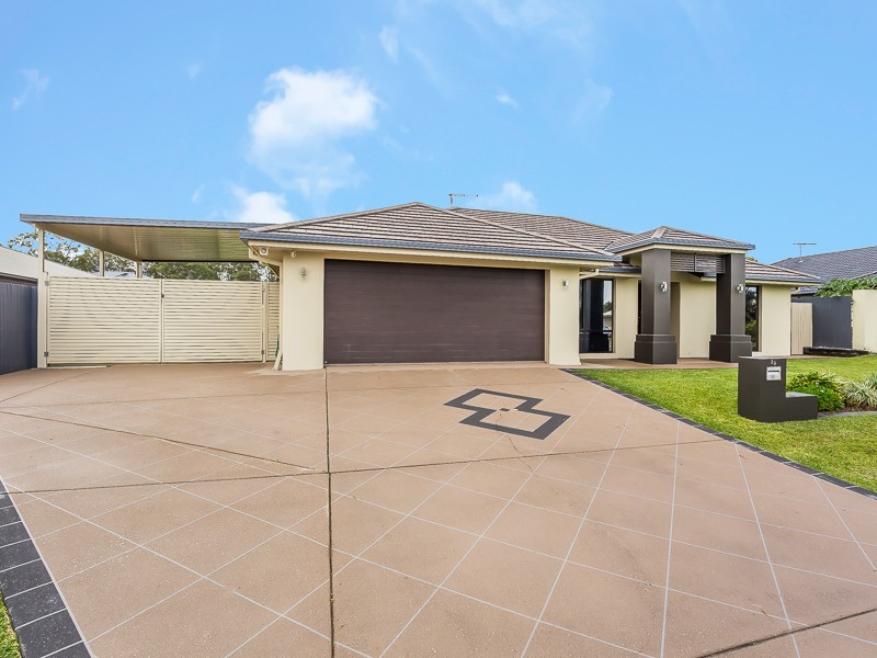 33 TRANQUILITY DRIVE, Rothwell QLD 4022