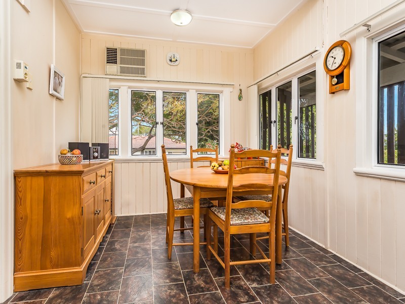 161 PRINCE EDWARD PARADE, Scarborough QLD 4020