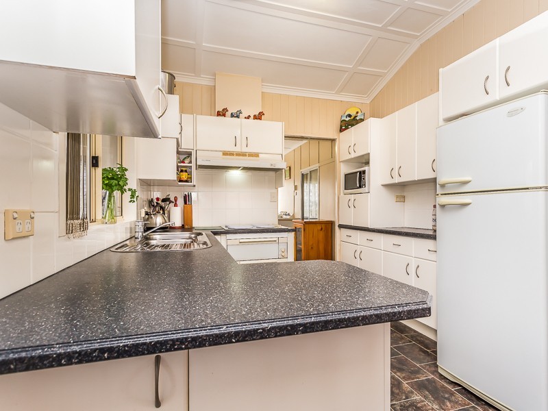 161 PRINCE EDWARD PARADE, Scarborough QLD 4020