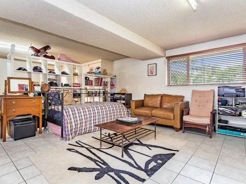 1/13 MACDONNELL RD, Margate QLD 4019