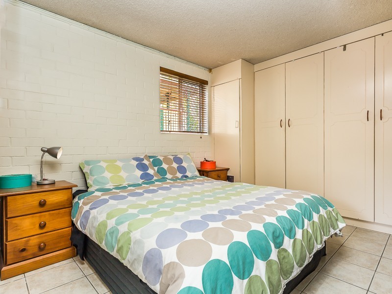 1/13 MACDONNELL RD, Margate QLD 4019
