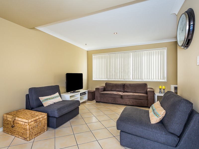 2/18 GEORGINA ST, Woody Point QLD 4019