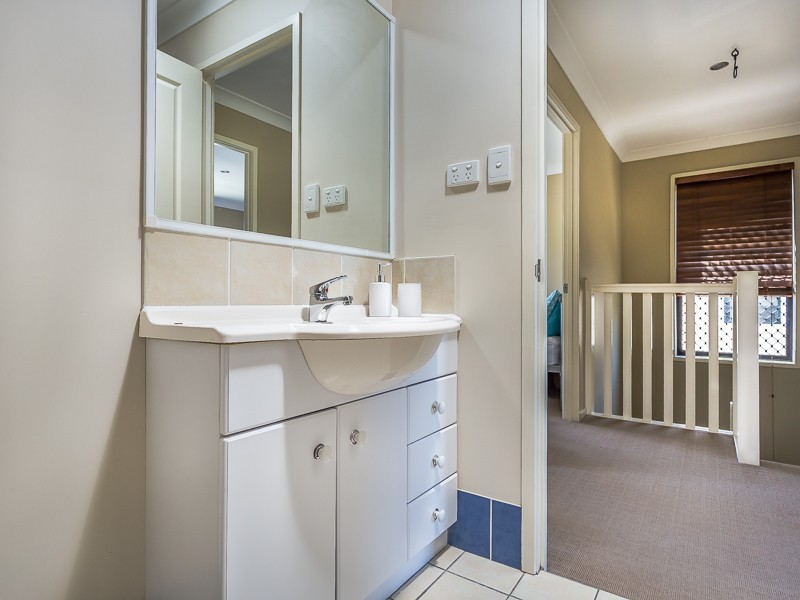 2/18 GEORGINA ST, Woody Point QLD 4019