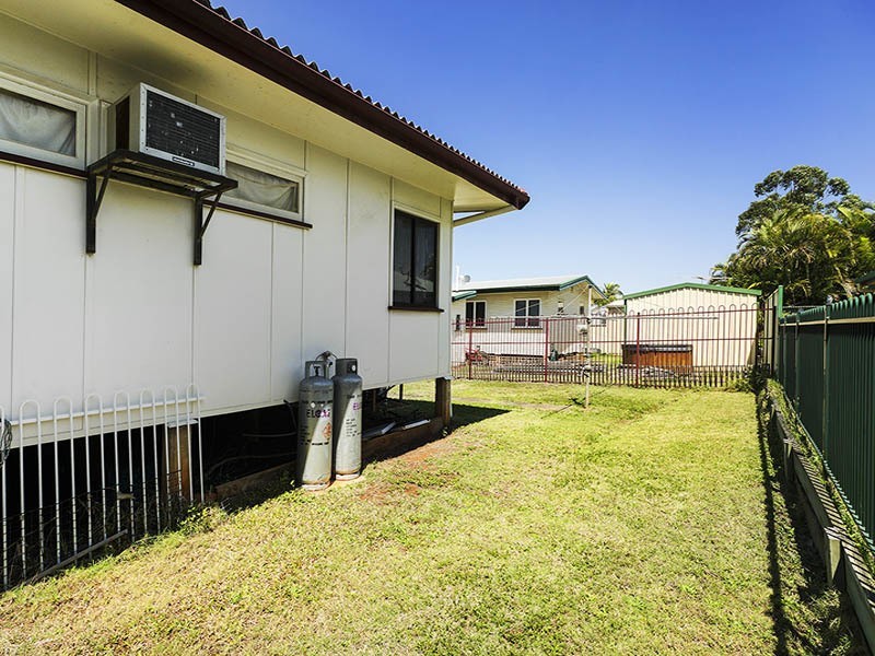 17 BEEDHAM STREET, Clontarf QLD 4019