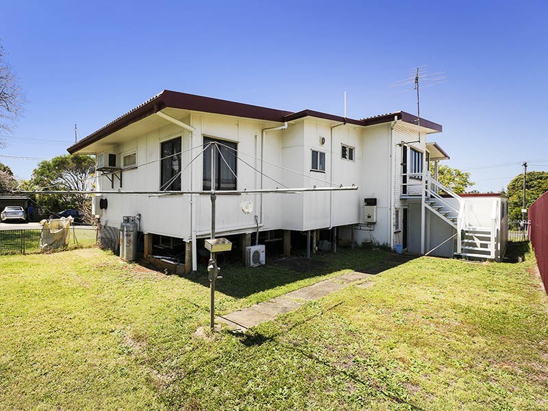 17 BEEDHAM STREET, Clontarf QLD 4019