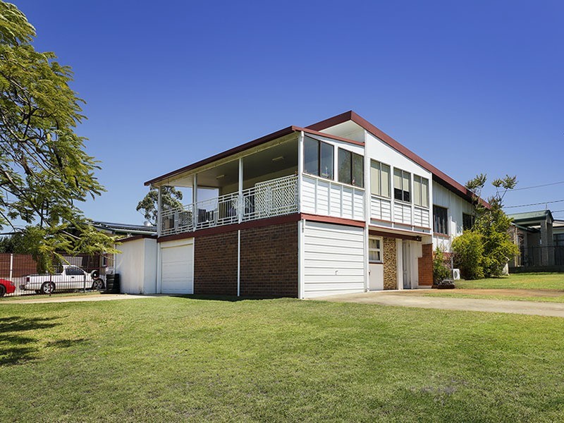 17 BEEDHAM STREET, Clontarf QLD 4019