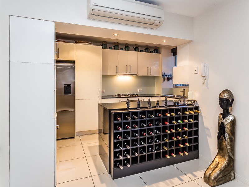 3/75 SUTTON ST, Redcliffe QLD 4020