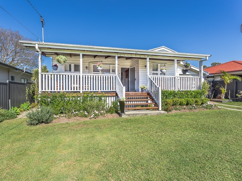 38 ALICE ST, Clontarf QLD 4019