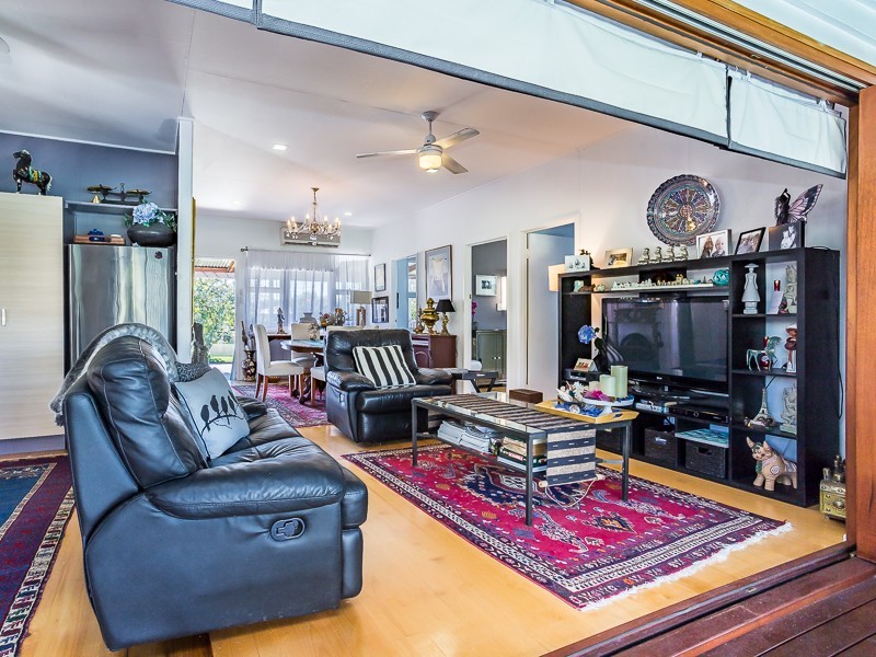 38 ALICE ST, Clontarf QLD 4019