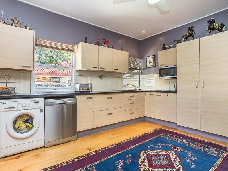 38 ALICE ST, Clontarf QLD 4019