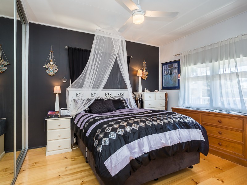 38 ALICE ST, Clontarf QLD 4019